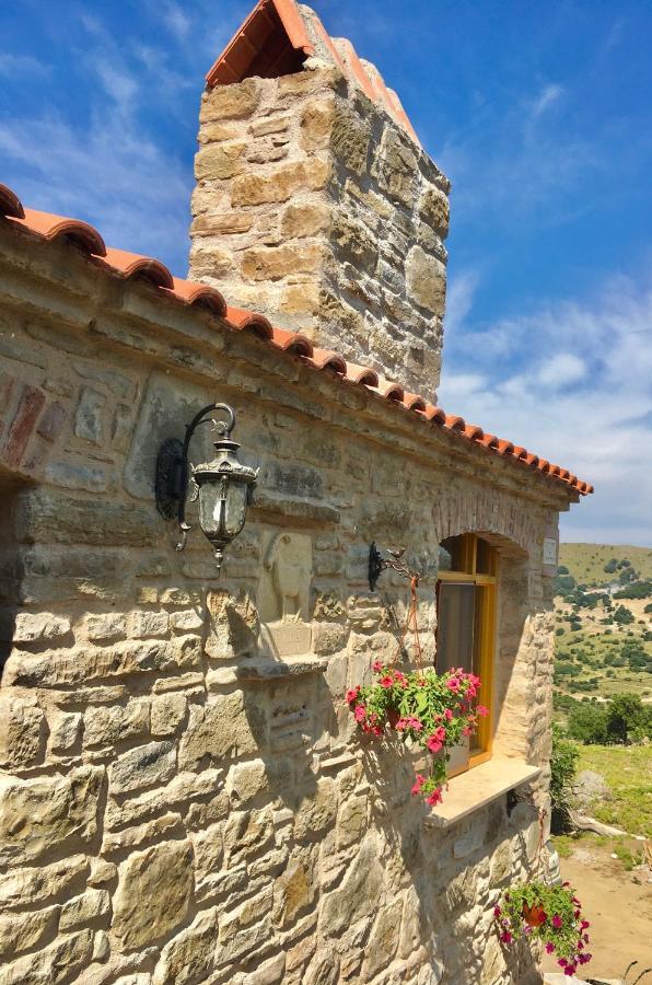 Sari Keci Tas Otel İmroz Exterior foto